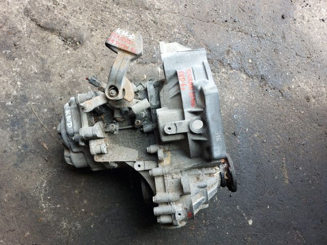 bontott VW TOURAN Váltó (Mechanikus)