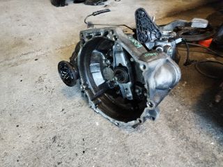 bontott VW TOURAN Váltó (Mechanikus)