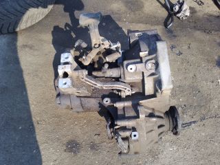 bontott VW TOURAN Váltó (Mechanikus)