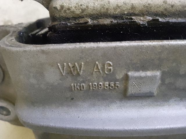 bontott VW TOURAN Váltó Tartó Bak (Pozíciófüggetlen)