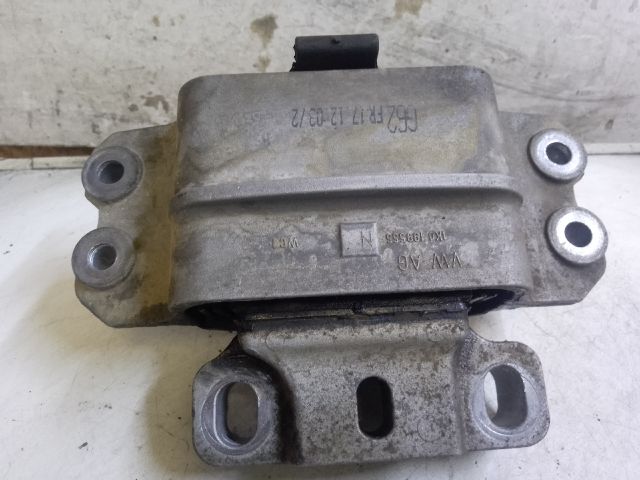 bontott VW TOURAN Váltó Tartó Bak (Pozíciófüggetlen)