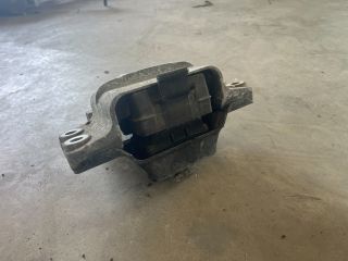 bontott VW TOURAN Váltó Tartó Bak (Pozíciófüggetlen)