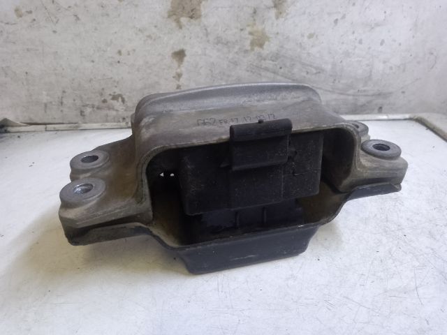 bontott VW TOURAN Váltó Tartó Bak (Pozíciófüggetlen)