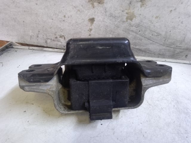 bontott VW TOURAN Váltó Tartó Bak (Pozíciófüggetlen)