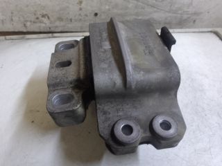 bontott VW TOURAN Váltó Tartó Bak (Pozíciófüggetlen)