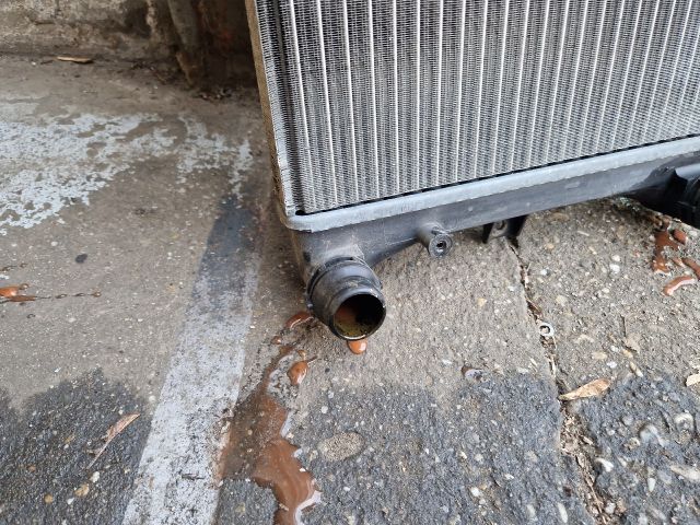 bontott VW TOURAN Vízhűtő Radiátor (Klímás)