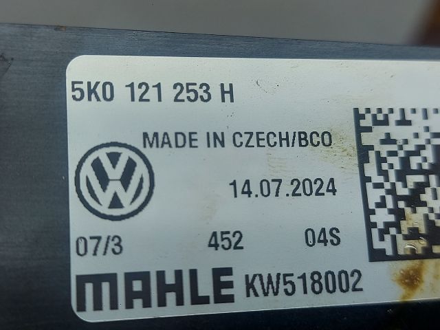 bontott VW TOURAN Vízhűtő Radiátor (Klímás)