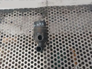 bontott VW TOURAN Vízpumpa