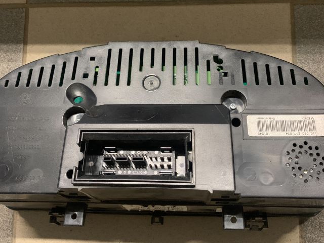 bontott VW TOURAN Kilométeróra