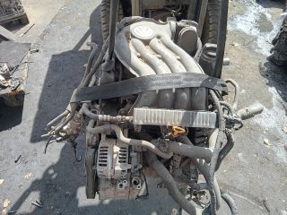 bontott VW TOURAN Komplett Motor (Segédberendezésekkel)