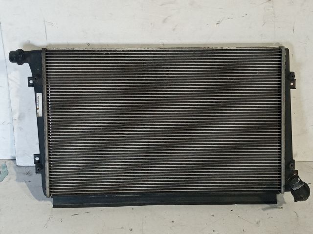 bontott VW TOURAN Vízhűtő Radiátor (Klímás)