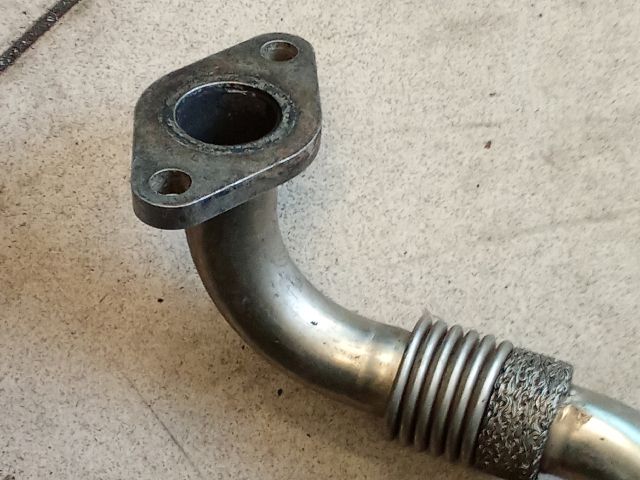 bontott VW TOURAN EGR Hűtő Cső