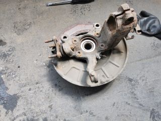 bontott VW TOURAN Jobb első Csonkállvány Kerékaggyal