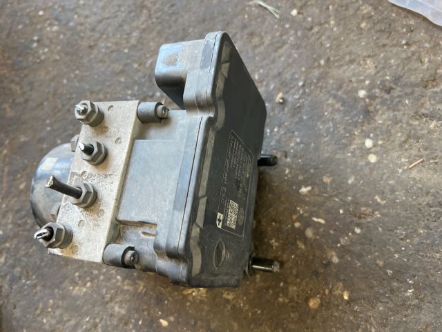 bontott VW TOURAN ABS Kocka