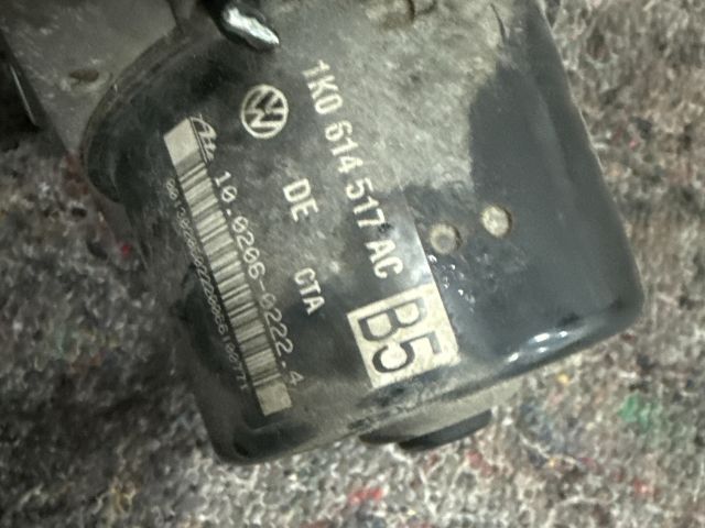 bontott VW TOURAN ABS Kocka