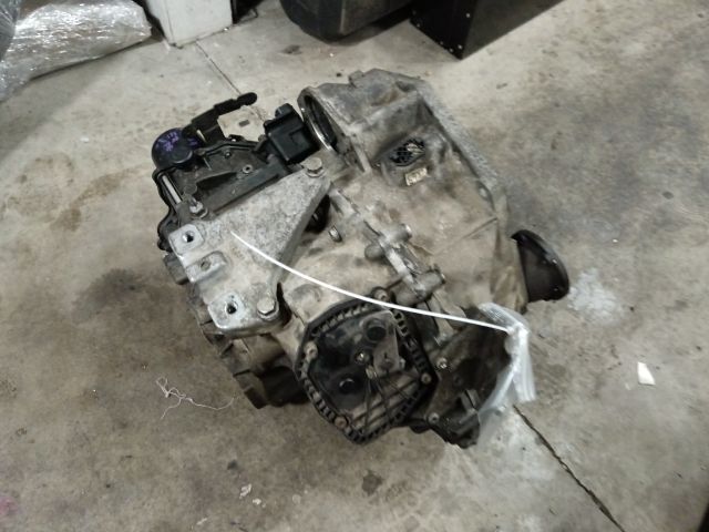 bontott VW TOURAN Automata Váltó