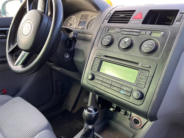 bontott VW TOURAN Bal első Csonkállvány Kerékaggyal