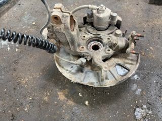 bontott VW TOURAN Bal első Csonkállvány Kerékaggyal