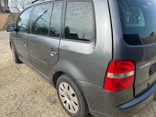 bontott VW TOURAN Bal első Csonkállvány Kerékaggyal