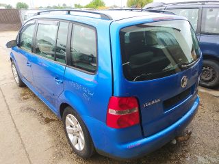 bontott VW TOURAN Bal első Féknyereg Munkahengerrel