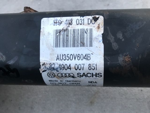 bontott VW TOURAN Bal első Gólyaláb (Lengécsillapító, Rugó)