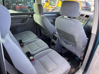 bontott VW TOURAN Bal első Gólyaláb (Lengécsillapító, Rugó)