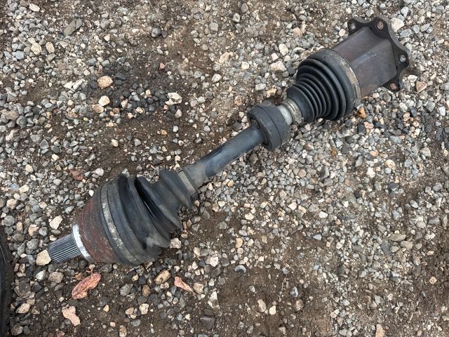 bontott VW TOURAN Bal Féltengely