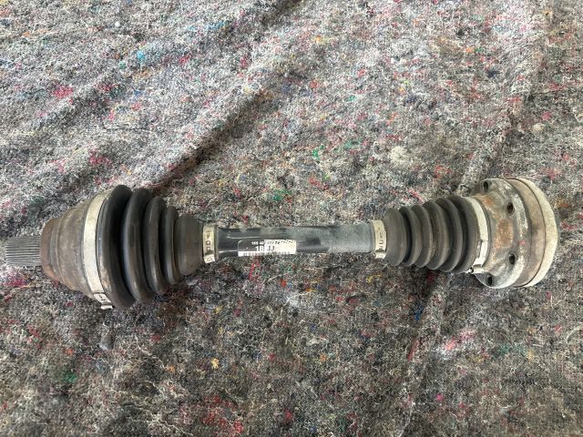 bontott VW TOURAN Bal Féltengely