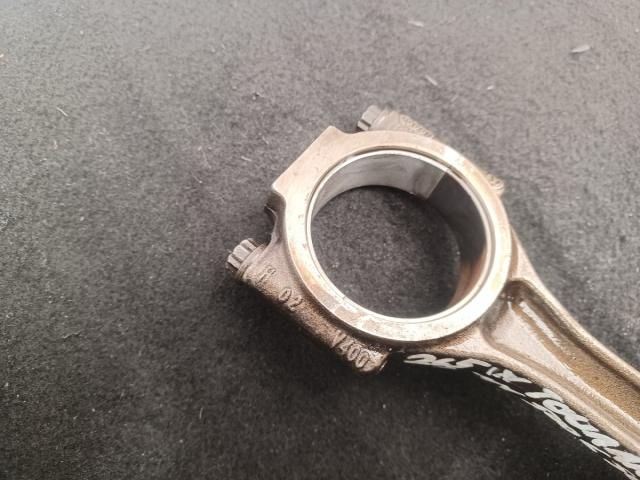 bontott VW TOURAN Dugattyú