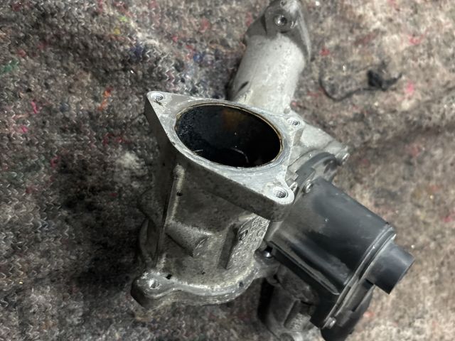 bontott VW TOURAN EGR / AGR Szelep