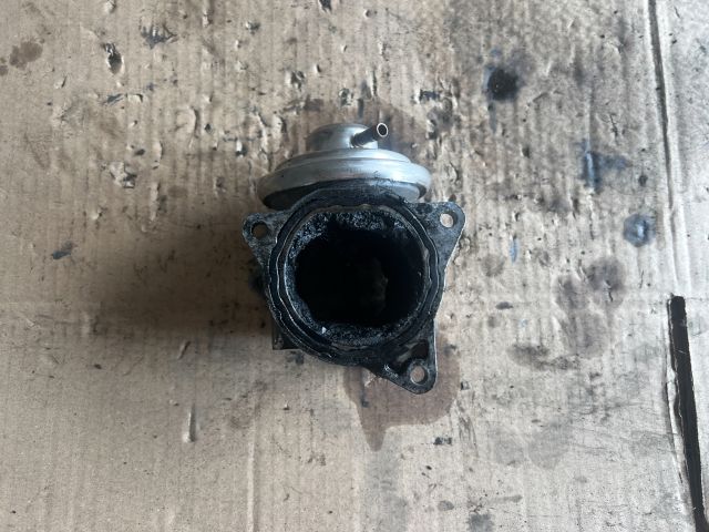 bontott VW TOURAN EGR / AGR Szelep