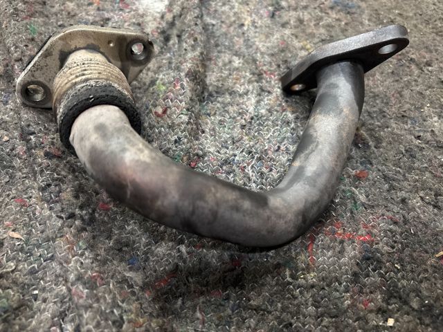 bontott VW TOURAN EGR Hűtő Cső