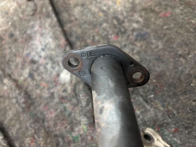 bontott VW TOURAN EGR Hűtő Cső