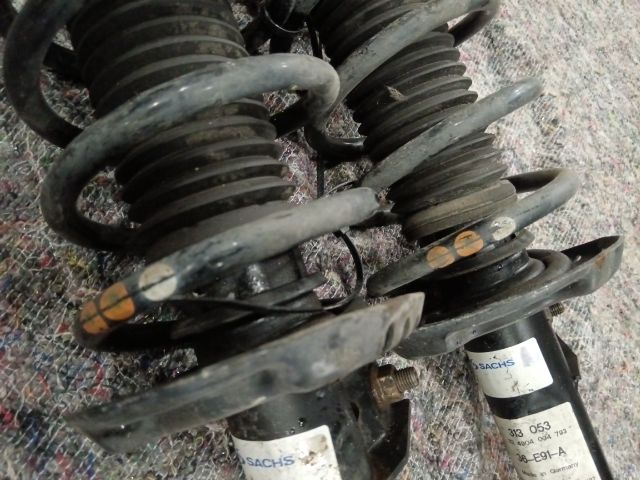 bontott VW TOURAN Első Lengéscsillapító Pár