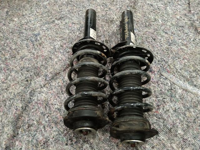 bontott VW TOURAN Első Lengéscsillapító Pár