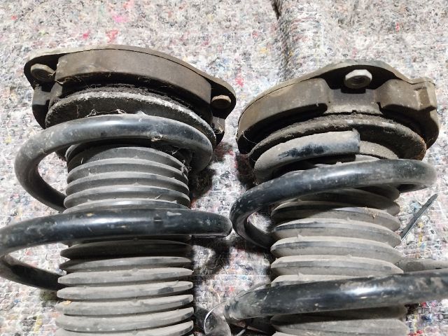 bontott VW TOURAN Első Lengéscsillapító Pár