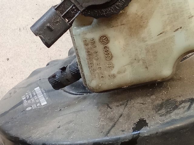 bontott VW TOURAN Fékrásegítő