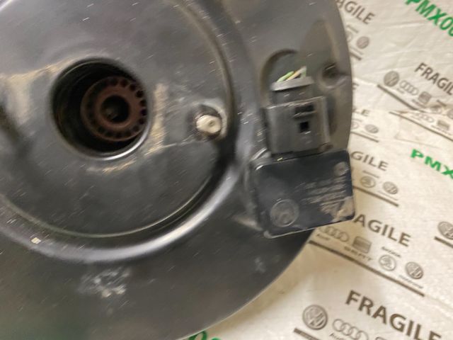 bontott VW TOURAN Fékrásegítő