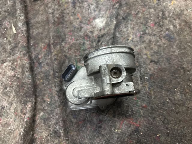 bontott VW TOURAN Fojtószelep (Elektromos)