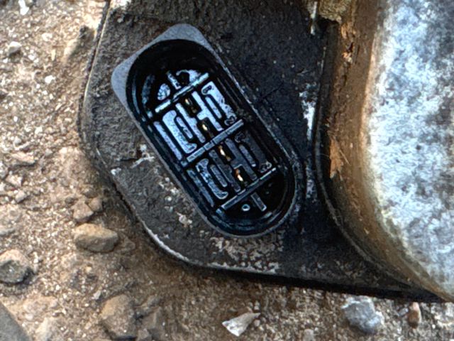 bontott VW TOURAN Fojtószelep (Elektromos)