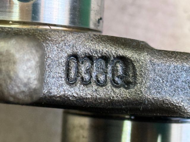 bontott VW TOURAN Főtengely (Magában)