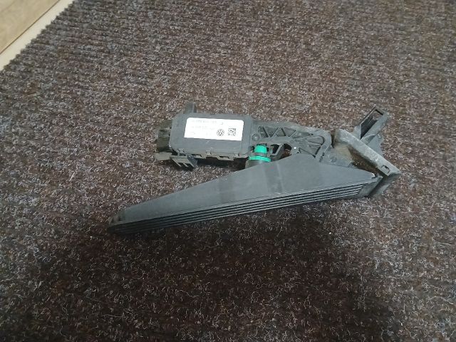 bontott VW TOURAN Gázpedál (Elektromos)