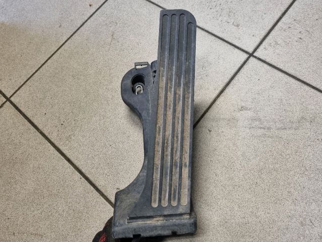bontott VW TOURAN Gázpedál (Elektromos)