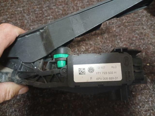 bontott VW TOURAN Gázpedál (Elektromos)