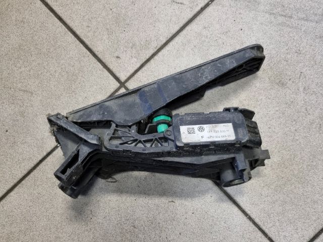 bontott VW TOURAN Gázpedál (Elektromos)