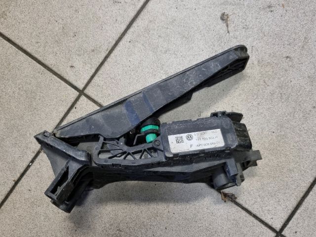 bontott VW TOURAN Gázpedál (Elektromos)