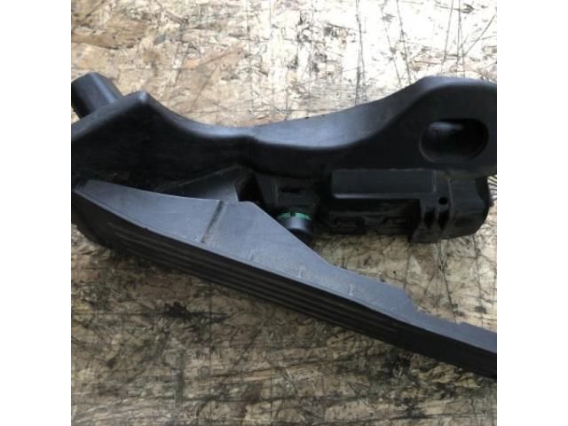 bontott VW TOURAN Gázpedál (Elektromos)