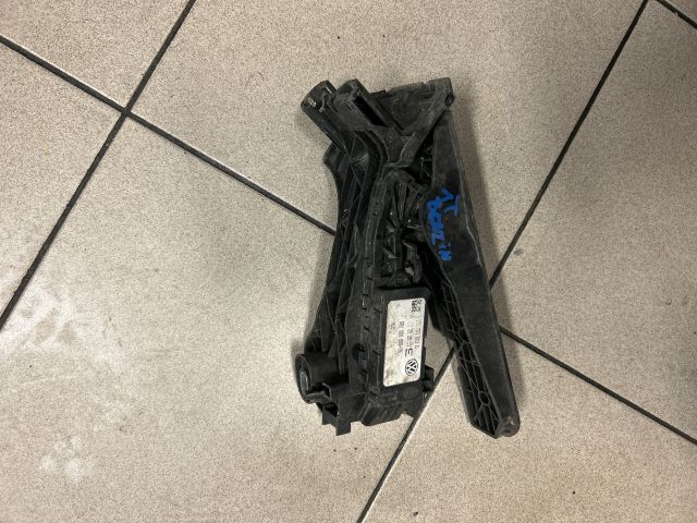 bontott VW TOURAN Gázpedál (Elektromos)