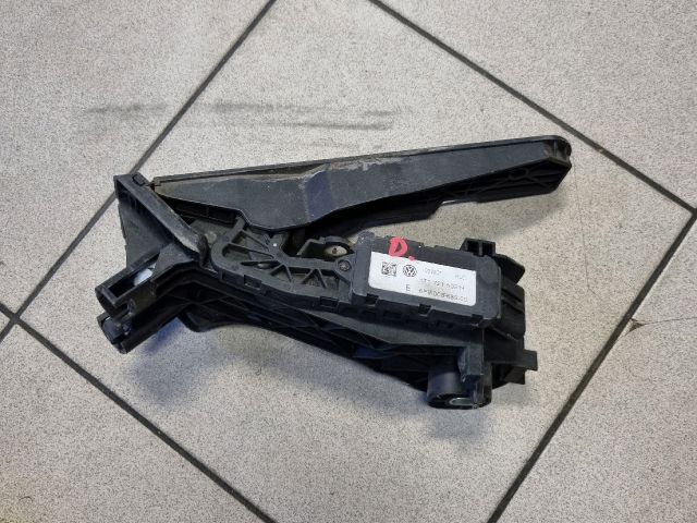 bontott VW TOURAN Gázpedál (Elektromos)