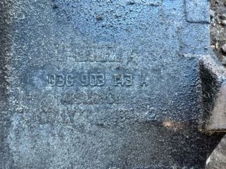 bontott VW TOURAN Generátor Tartó Bak